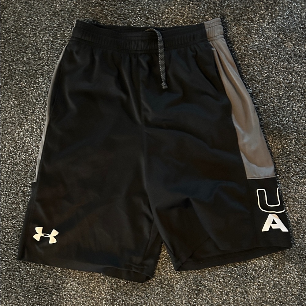 Under Armour Men's Black and Gray Athletic Shorts